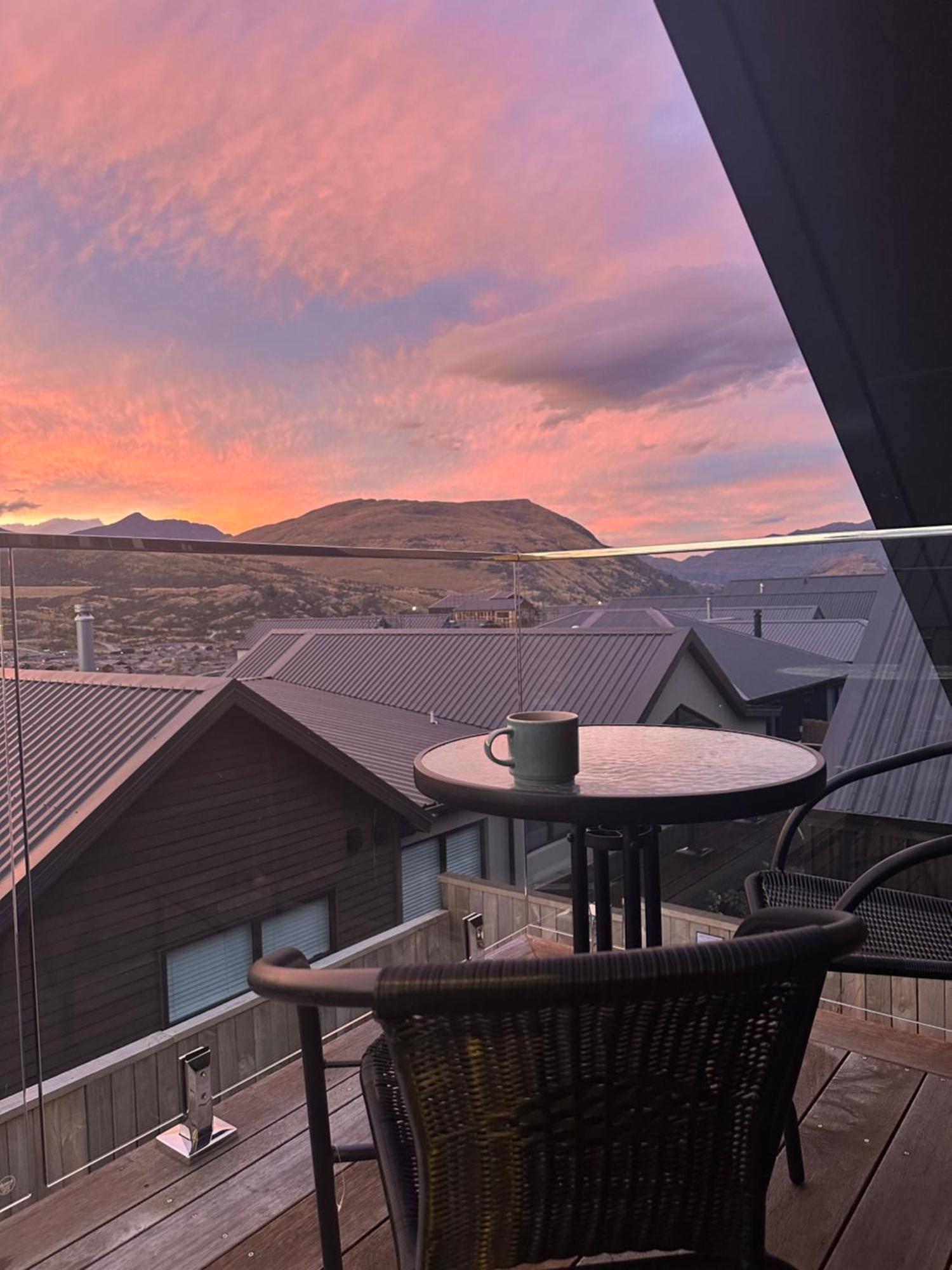 Remarkable View With Hot Tub Frankton Exterior foto